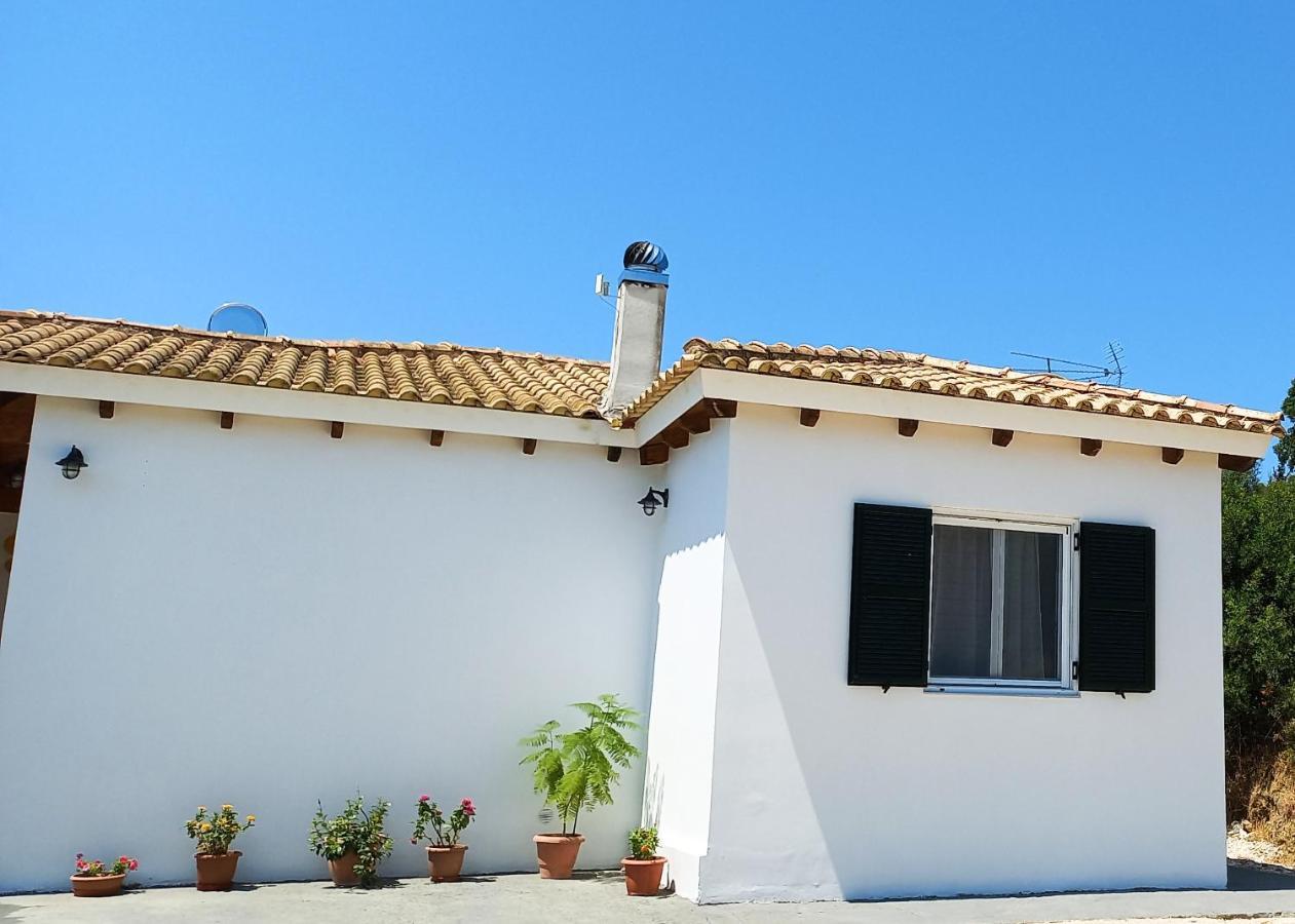 Lily Home_Lefkada ~ Private Country House Kondaraíni Extérieur photo